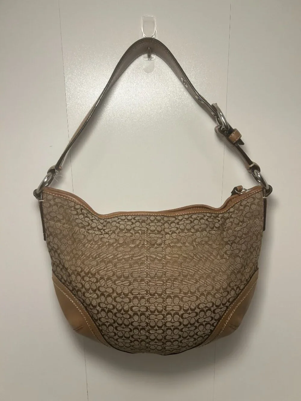 Coach Signature Soho Hobo Shoulder Bag Y2K Brown Tan Leather F10924